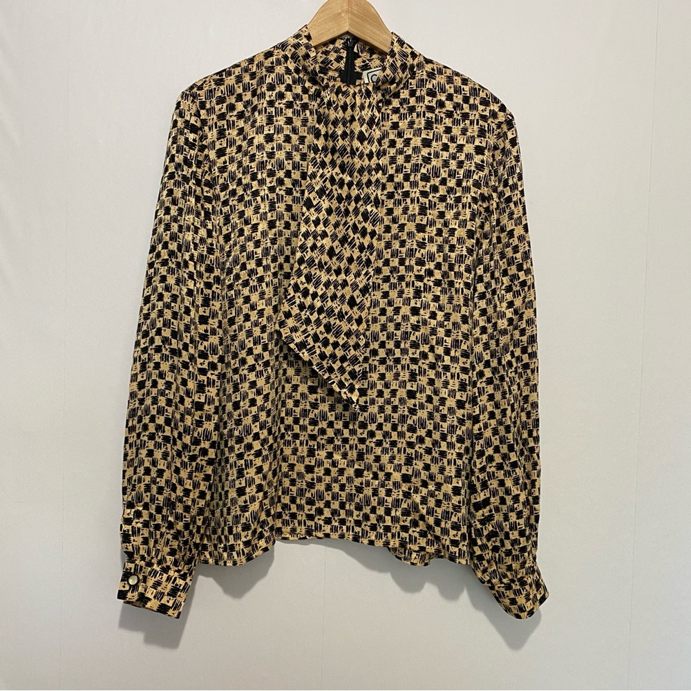 Carlisle Silk Ascot Neck Blouse Tan Black Print Size 12 Career Top Office